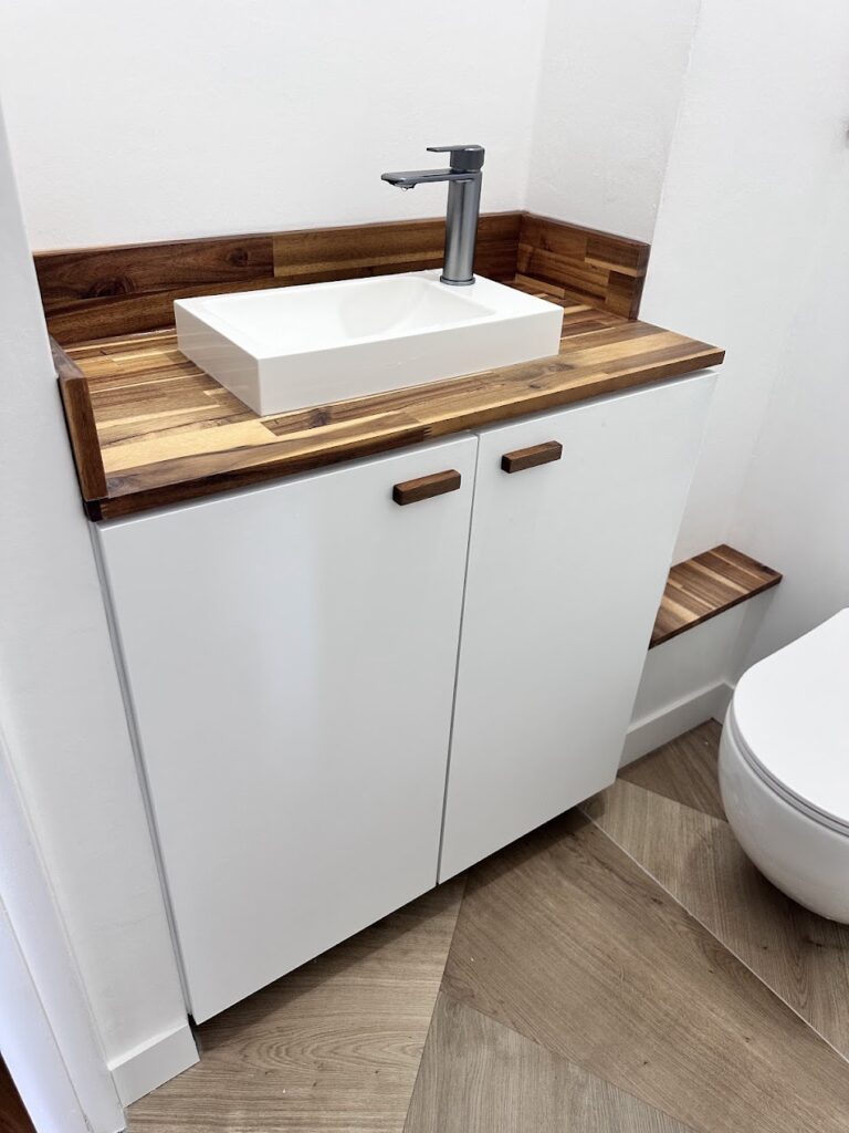 Meuble vasque toilettes
